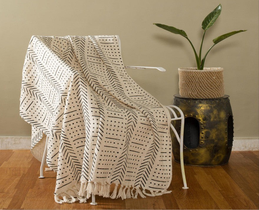Handblock printed Sofa throw_Ivory Dots&Arrow