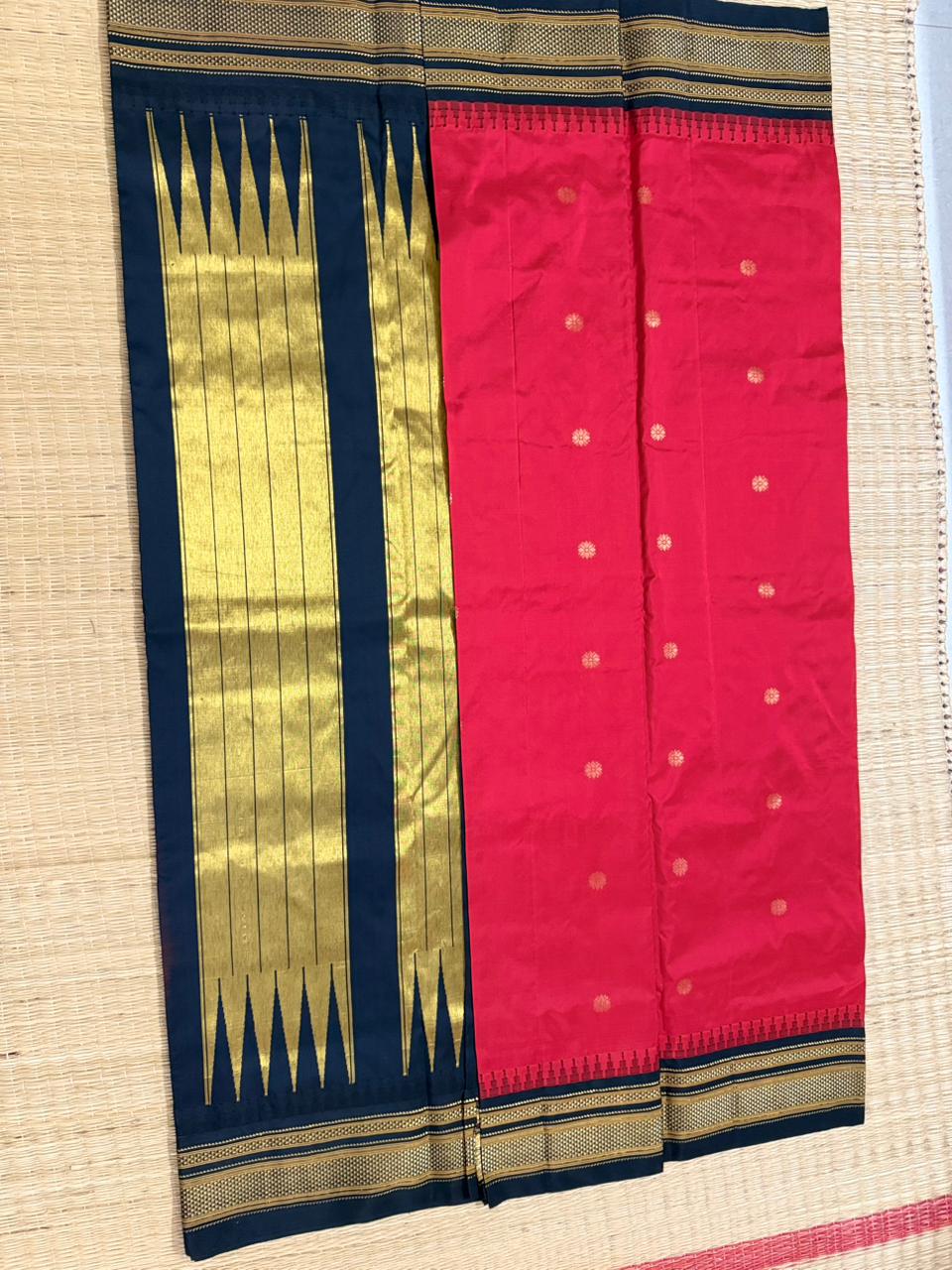 Ilkal Silk saree (Butta) - Red&Black