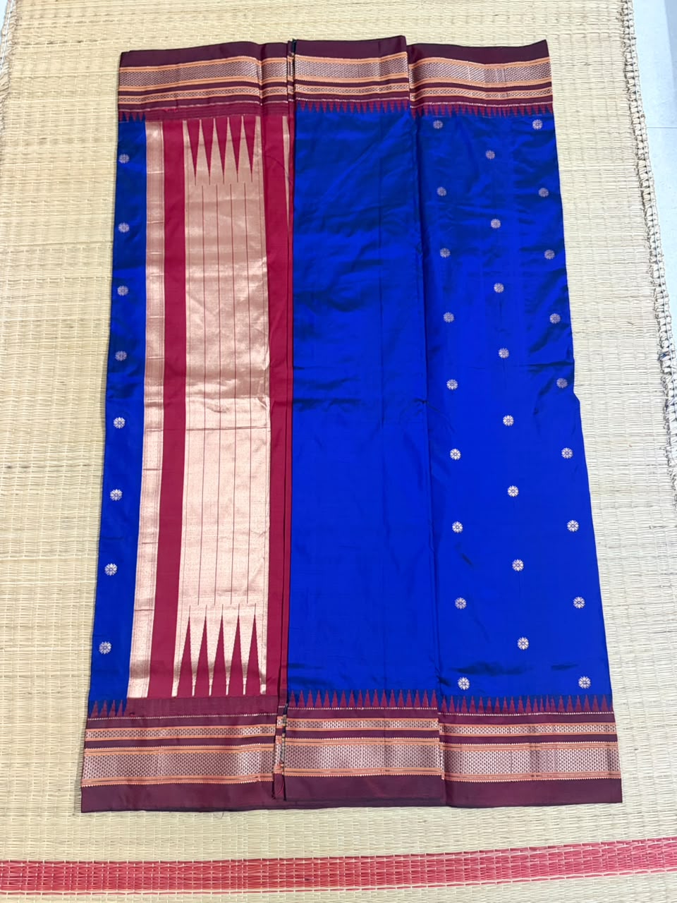 Ilkal Silk saree (Butta) - Blue&Red