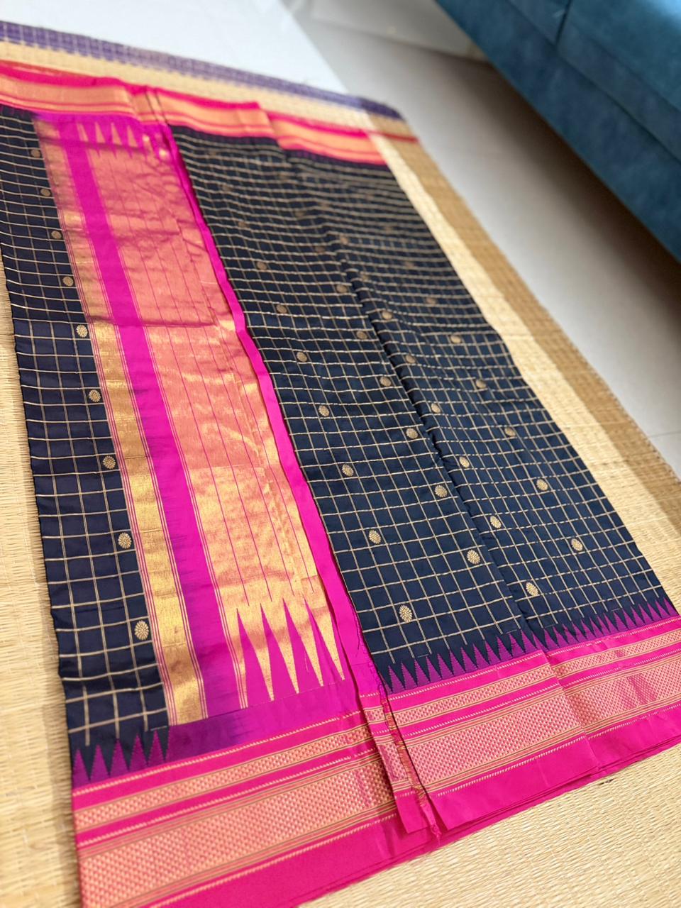 Ilkal Silk saree (Checks+Butta) - Black&Pink