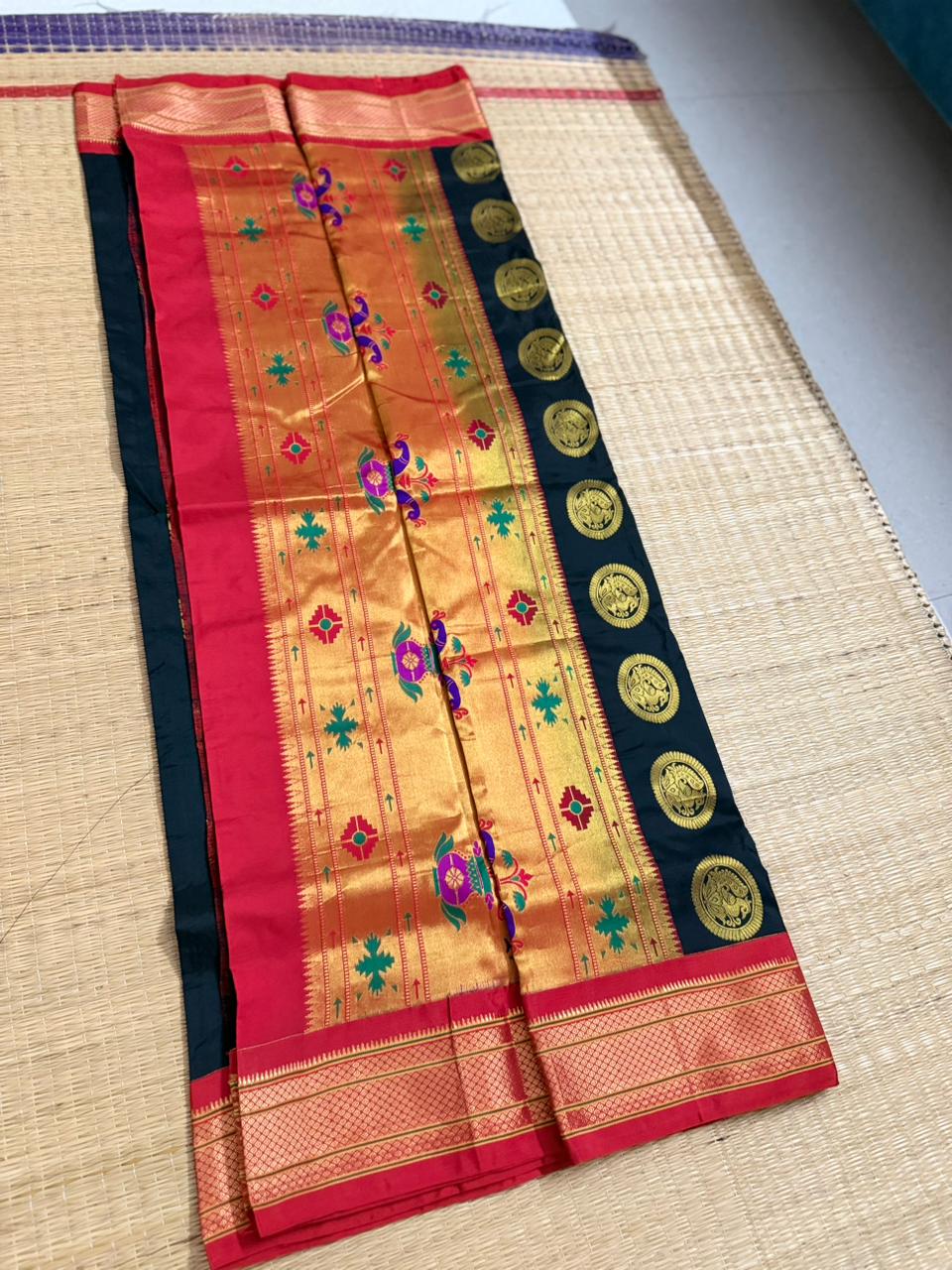 Paithani Silk saree (Meenakari) - Black&Red