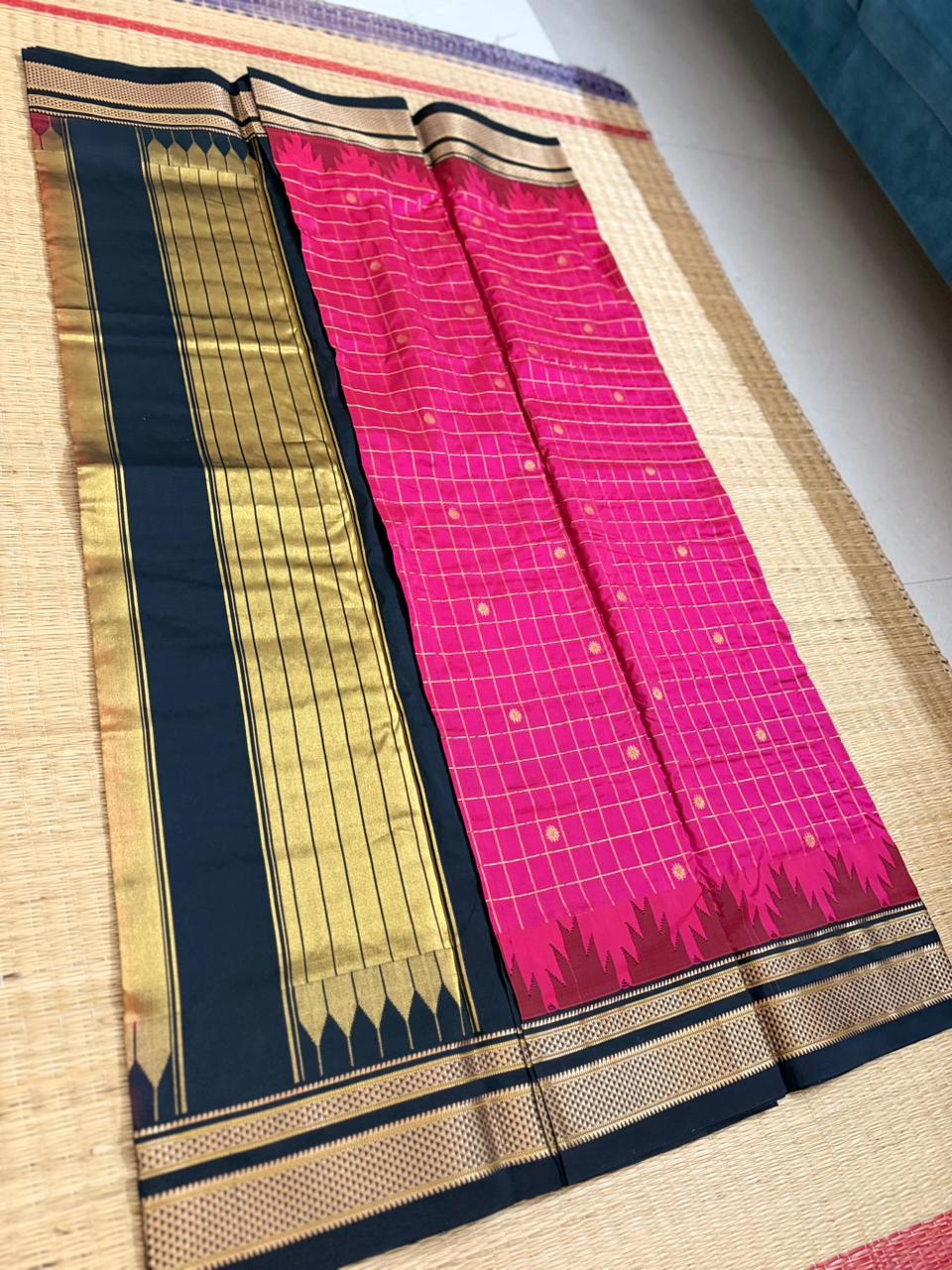 Ilkal Silk saree (Checks+Butta) - Pink&Black