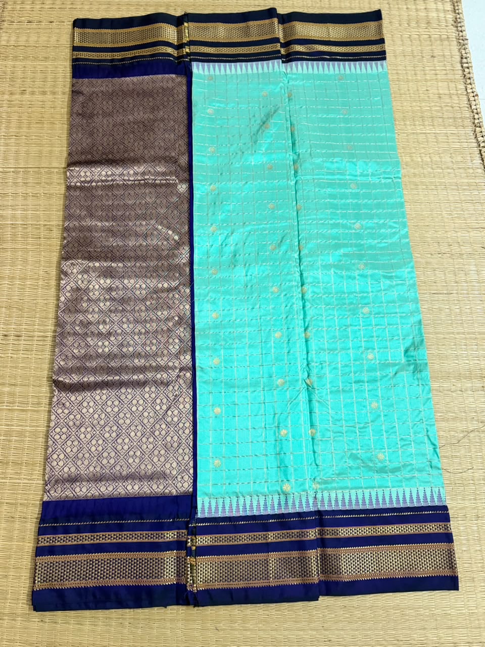 Ilkal Silk saree (Checks+Butta) - OceanBlue+NavyBlue